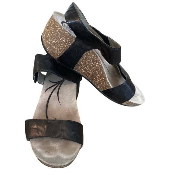 Abeo Una Womens Wedges Strap Sandals Black US 8.5N 8.5 Neutral Footbed Boho $208 - Picture 1 of 11